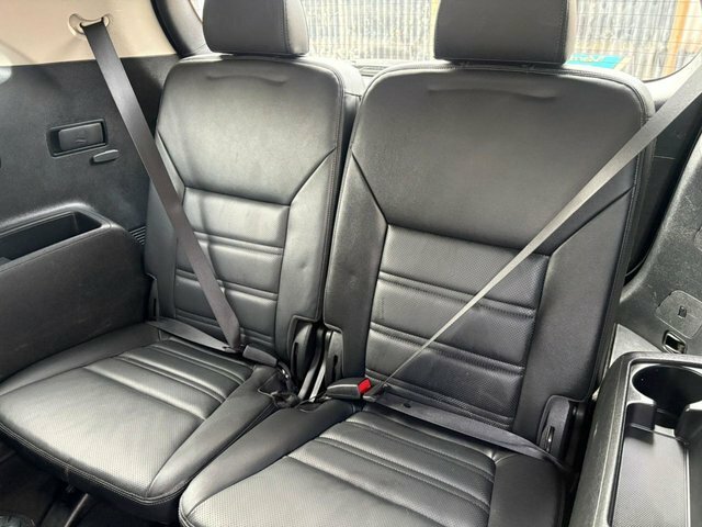 Kia Sorento  White #20