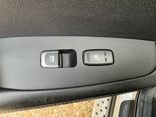Kia Sorento  White #40