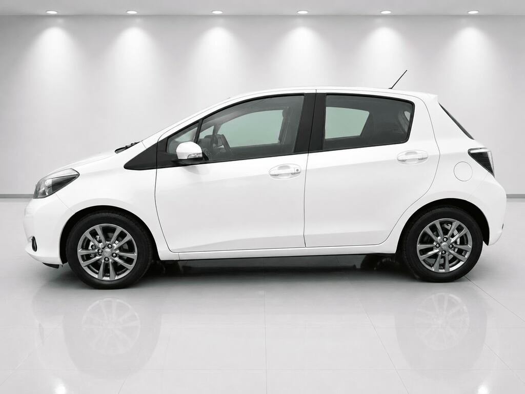 Toyota Yaris 1.3 Vvt-i Cvt XRZ2866 White #3
