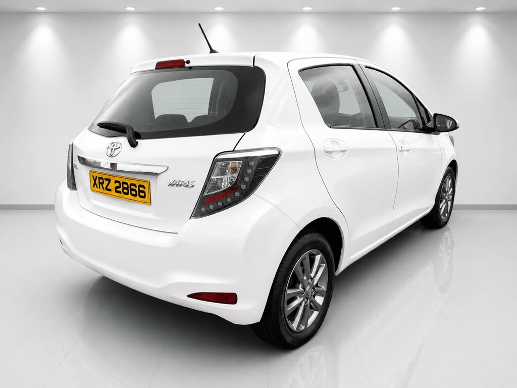 Toyota Yaris 1.3 Vvt-i Cvt XRZ2866 White #6