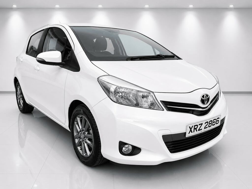 Toyota Yaris 1.3 Vvt-i Cvt XRZ2866 White