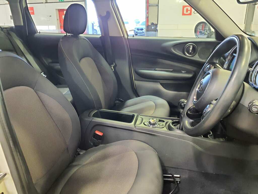 Mini Clubman One YK18TBR White #6