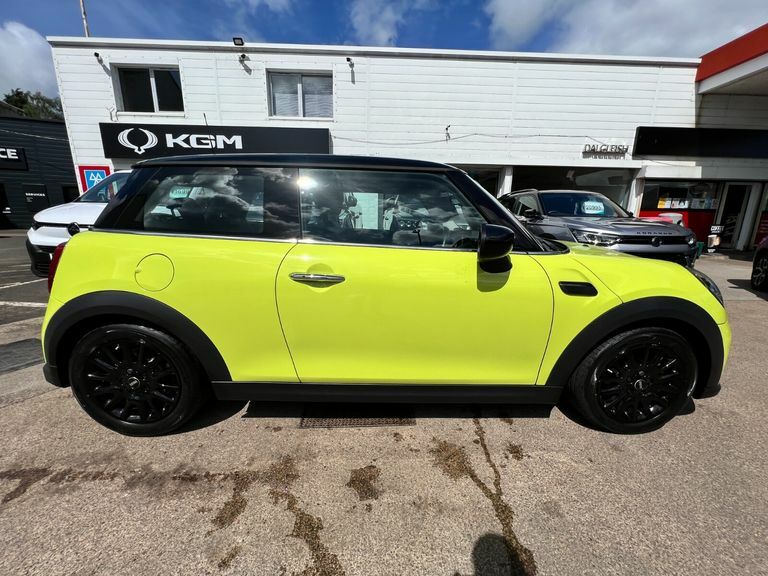 Mini Hatch Classic Yellow #2