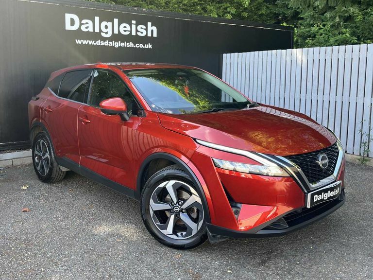 Nissan Qashqai N-connecta Dig-t Red