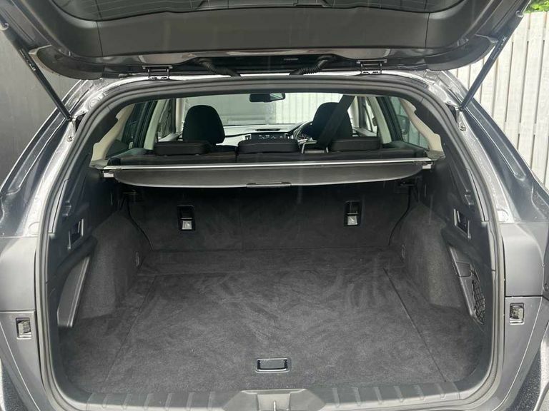 Subaru Outback Est 2.5I Limited Ltrnc Awd Grey #4