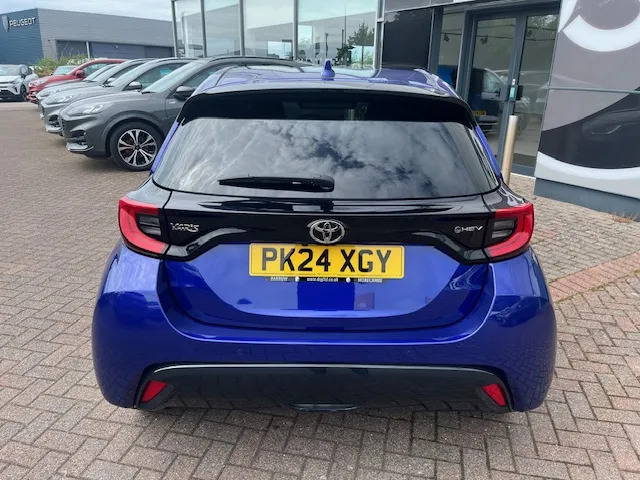 Toyota Yaris 1.5 Hybrid Excel Cvt PK24XGY Blue #4