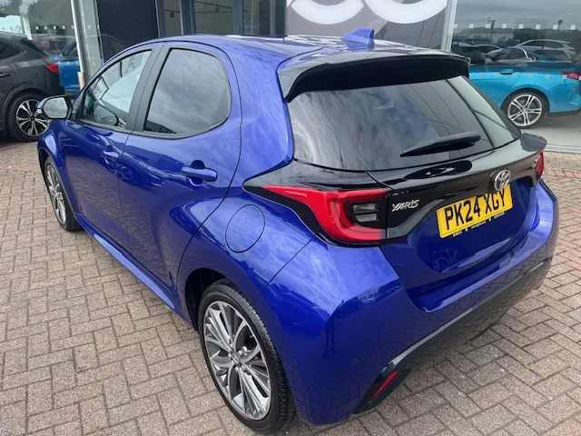 Toyota Yaris 1.5 Hybrid Excel Cvt PK24XGY Blue #3