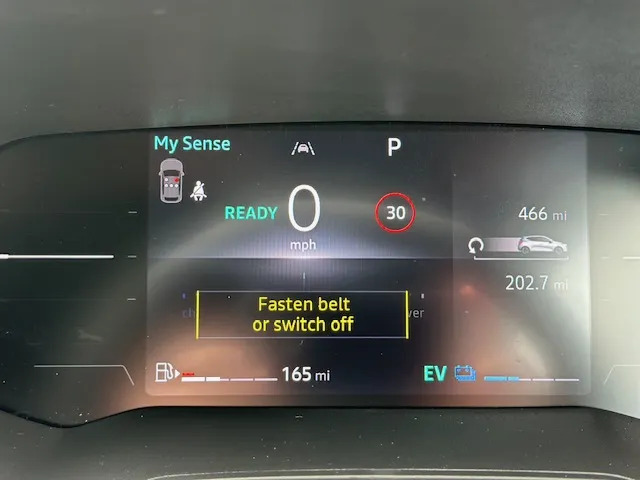 Renault Clio 1.6 E-tech Full Hybrid 145 Techno SM75EWC White #3