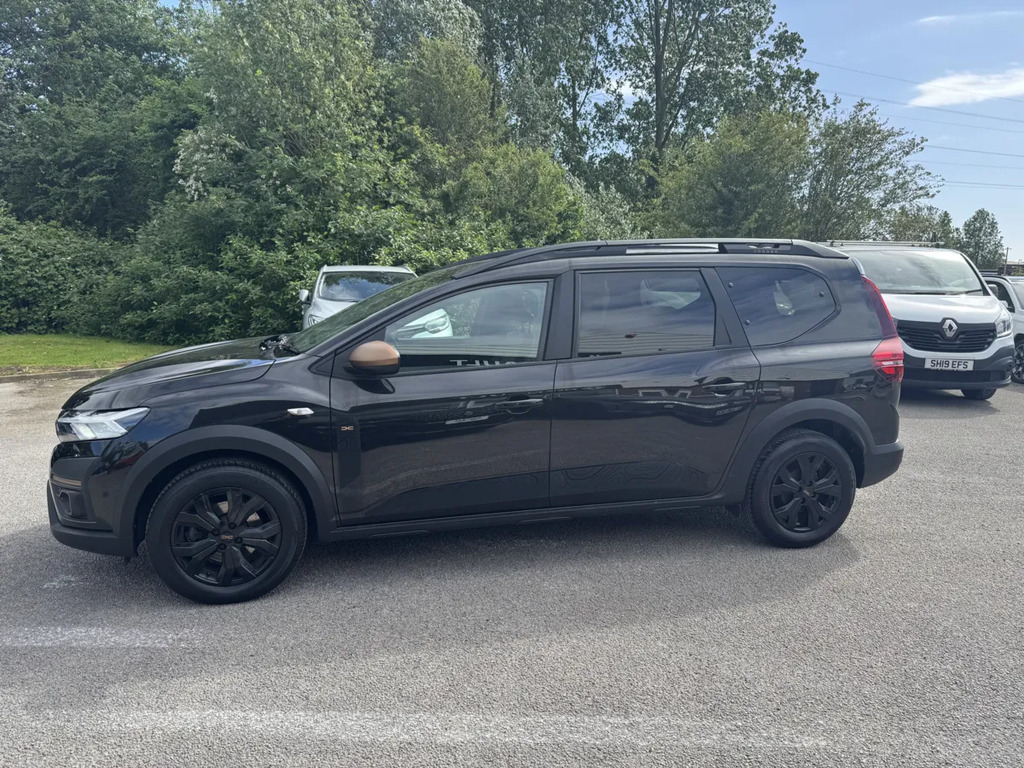 Dacia Jogger 1.6 Hev Extreme Black #4