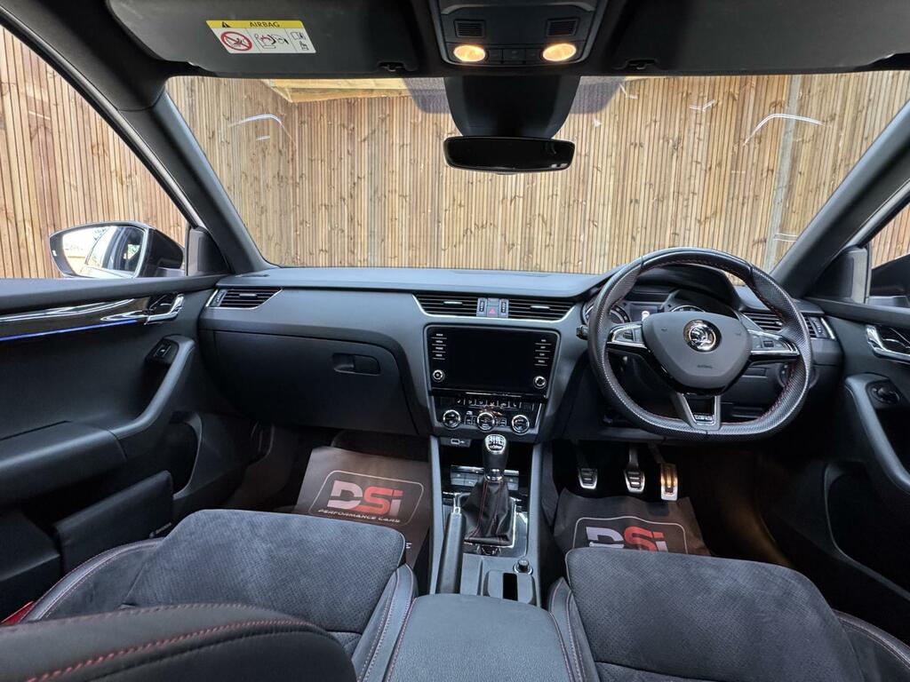 Skoda Octavia 2.0 Tsi 245 Vrs Red #23
