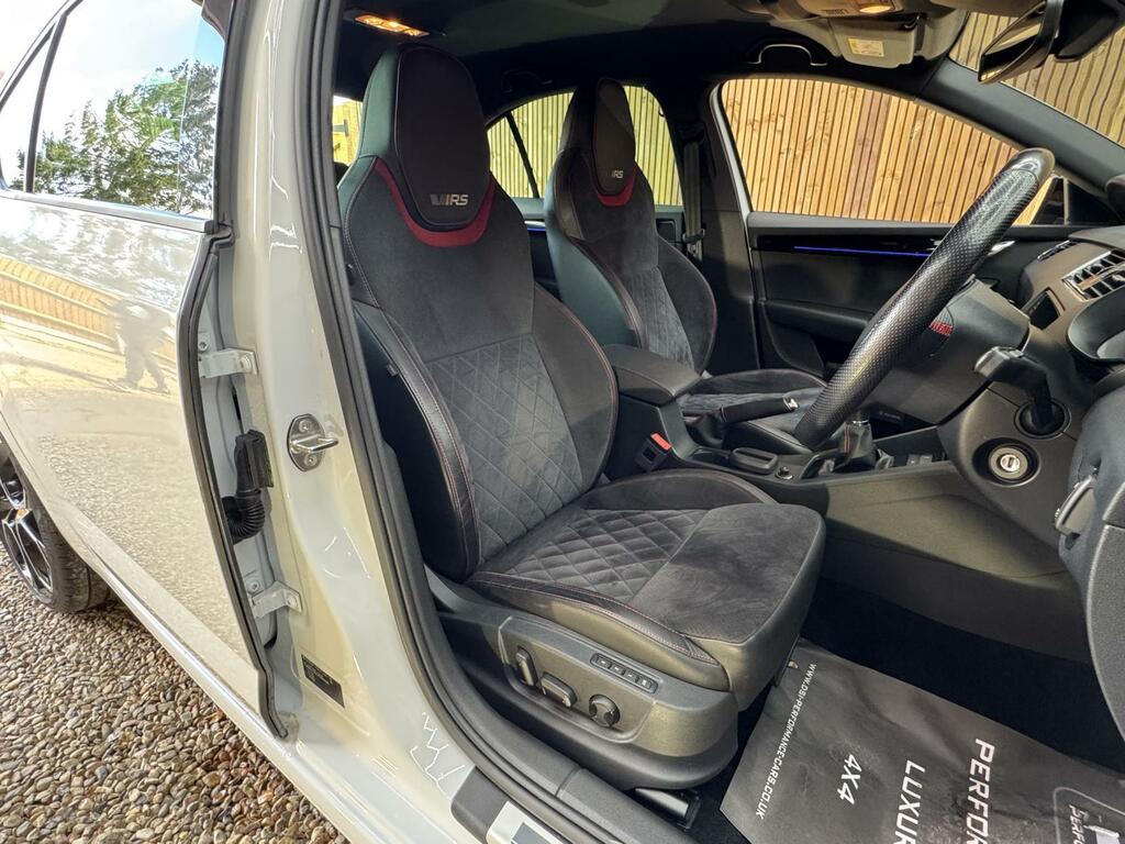 Skoda Octavia 2.0 Tsi 245 Vrs Red #15