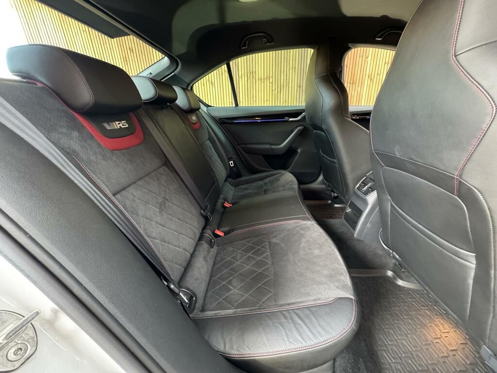 Skoda Octavia 2.0 Tsi 245 Vrs Red #19