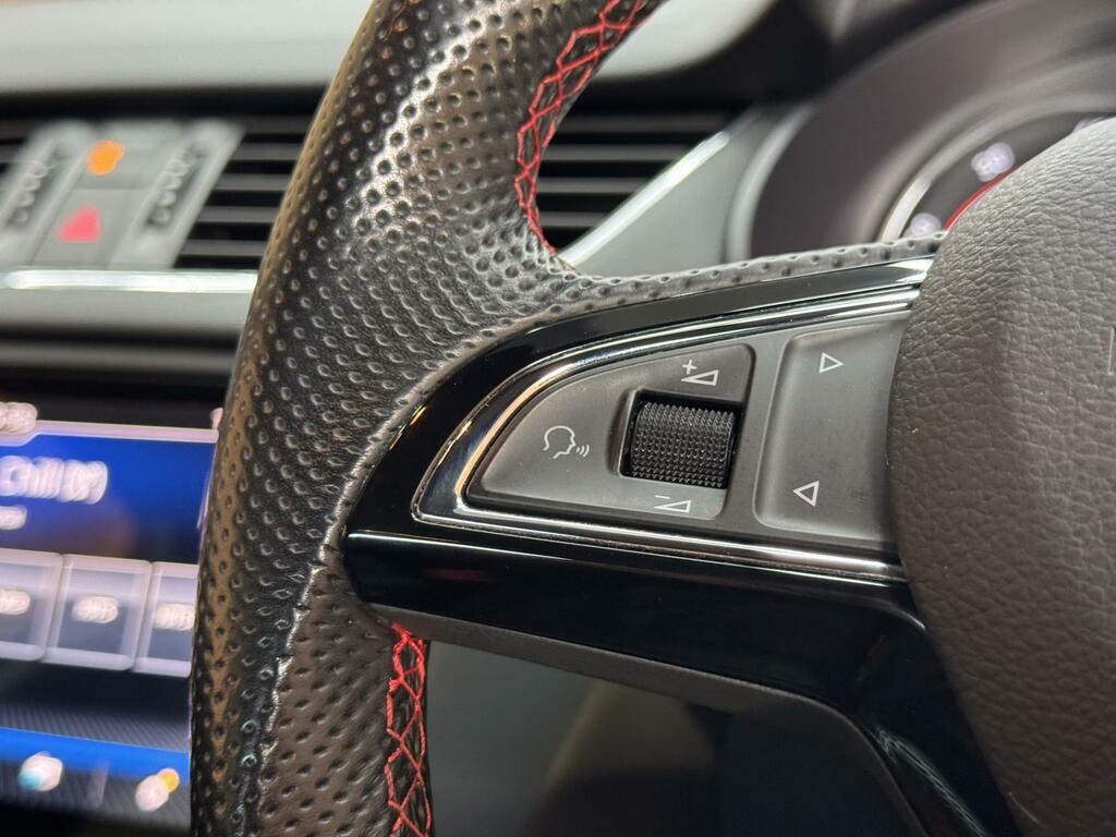 Skoda Octavia 2.0 Tsi 245 Vrs Red #37