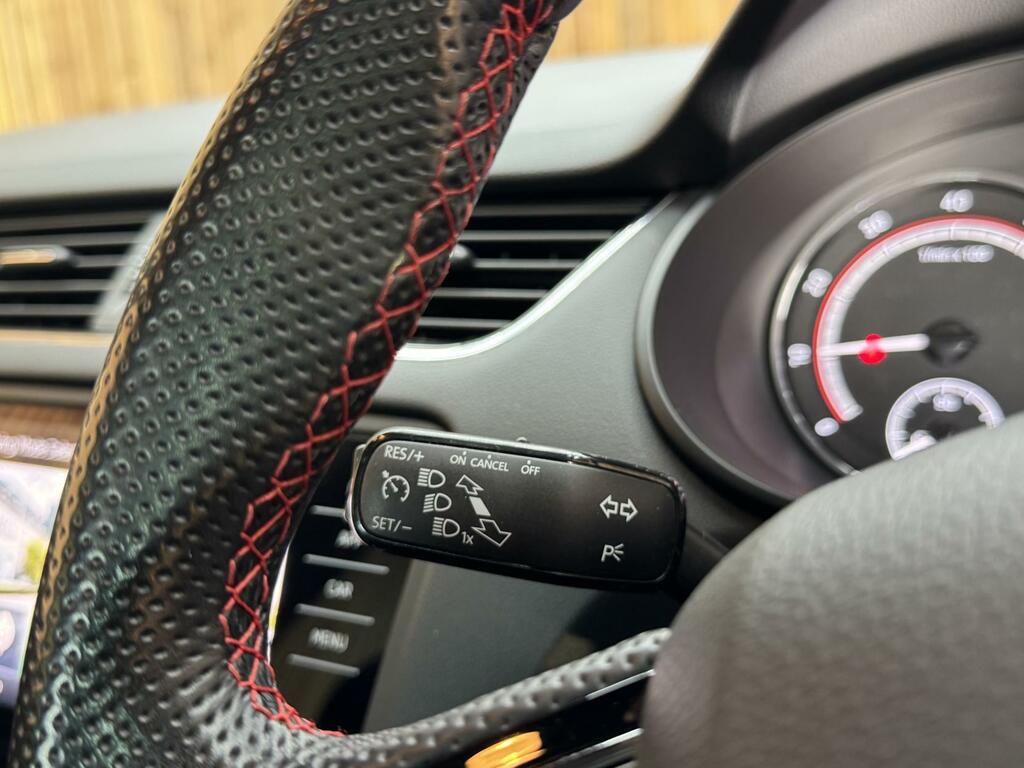 Skoda Octavia 2.0 Tsi 245 Vrs Red #52