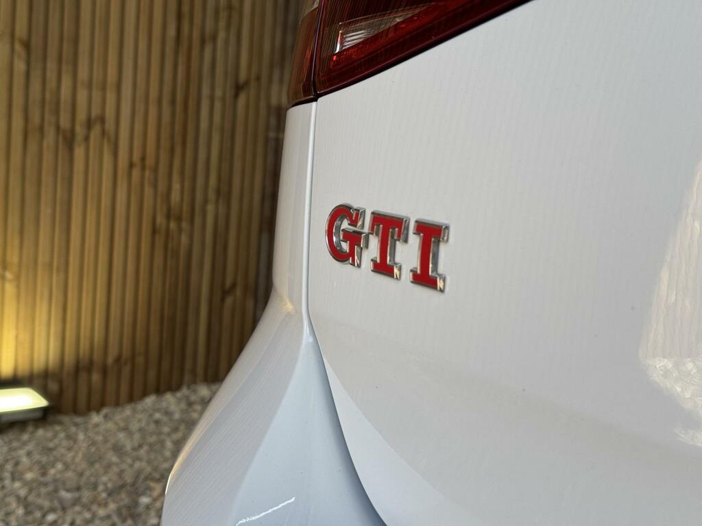 Volkswagen Golf Gti Performance White #6