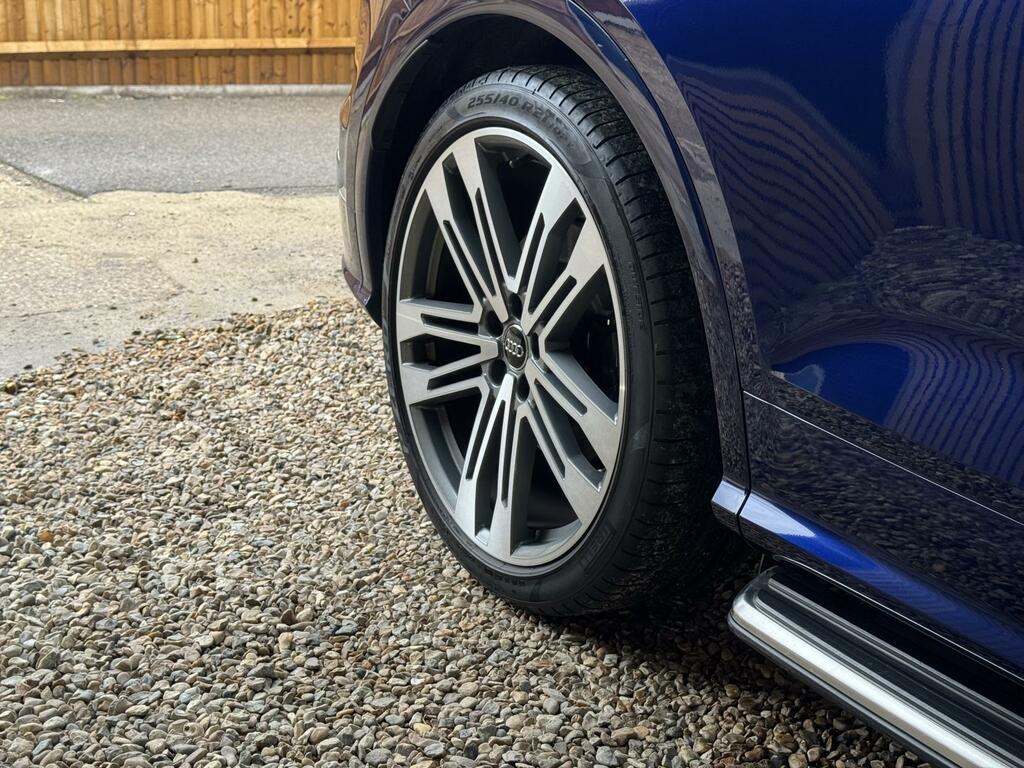 Audi SQ5 Tfsi V6 Black #12
