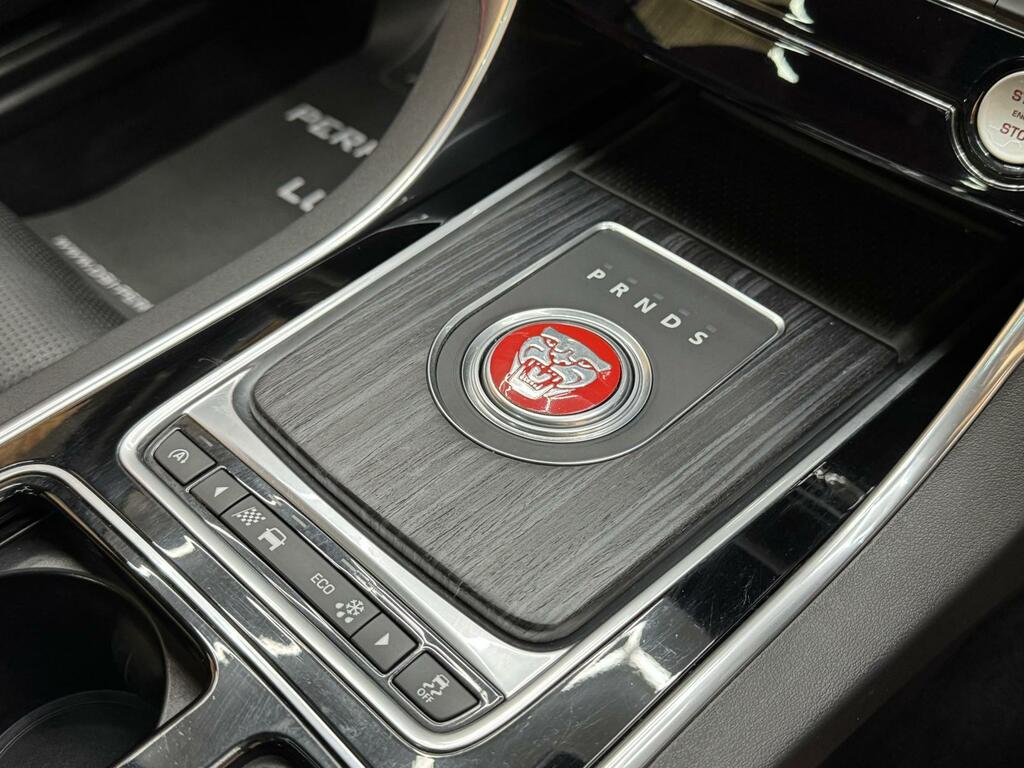 Jaguar XF Prestige D Grey #40