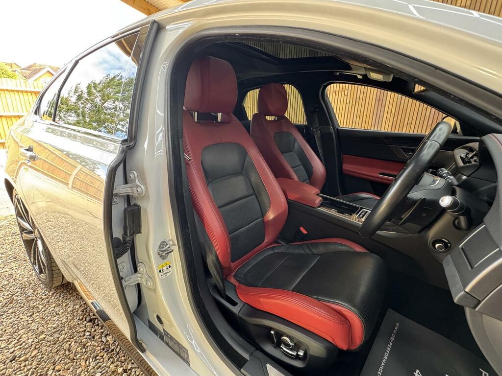 Jaguar XF Prestige D Grey #17