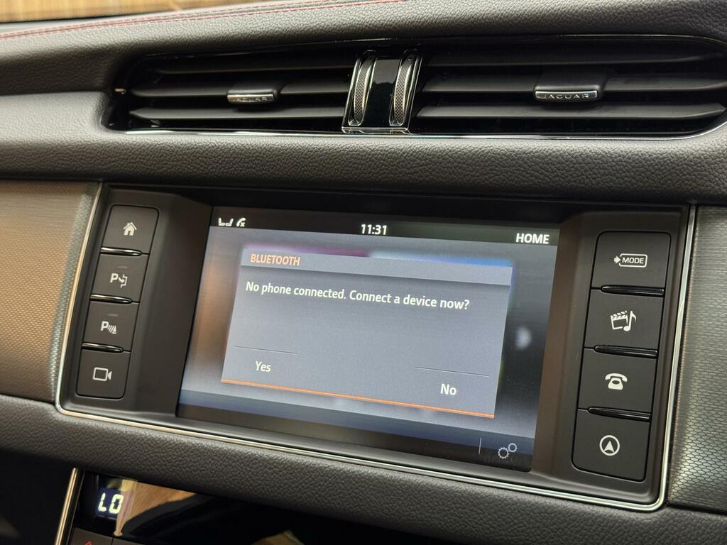 Jaguar XF Prestige D Grey #50