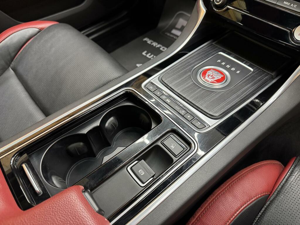 Jaguar XF Prestige D Grey #42