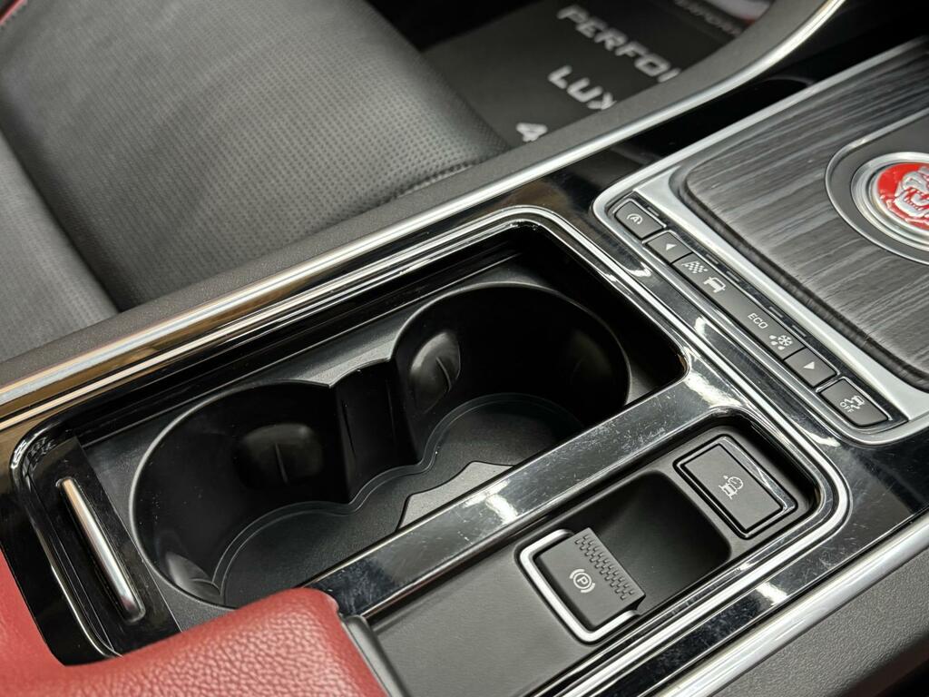 Jaguar XF Prestige D Grey #41
