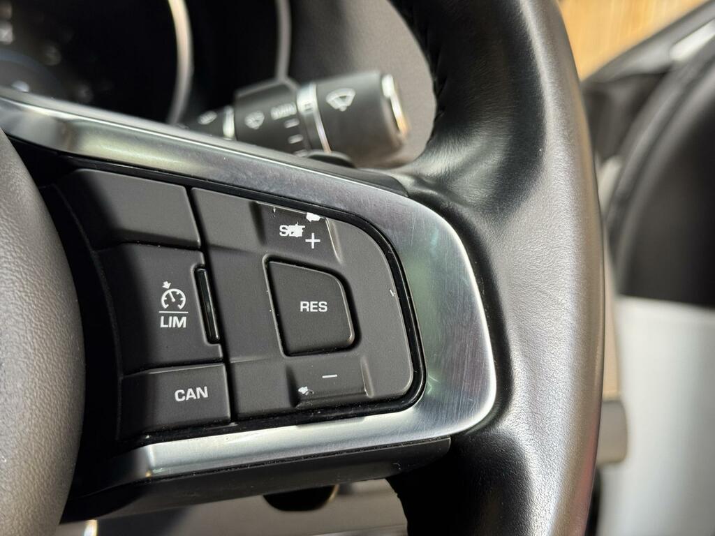 Jaguar XF Prestige D Grey #34