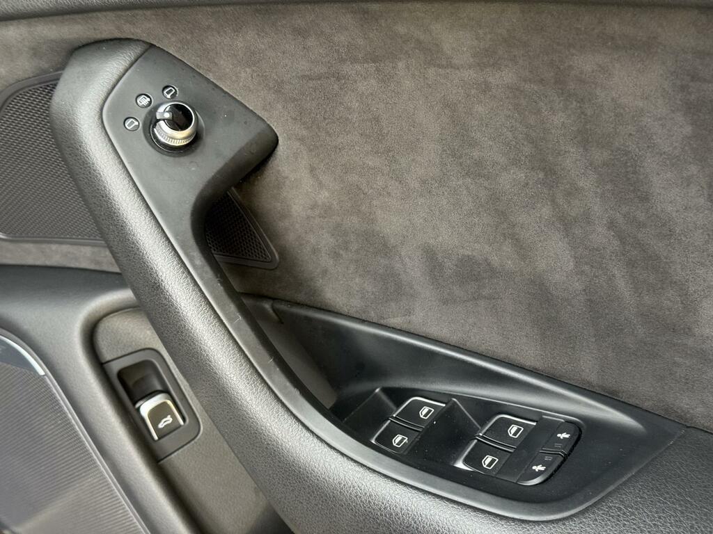 Audi S6 Saloon Saloon Black #17