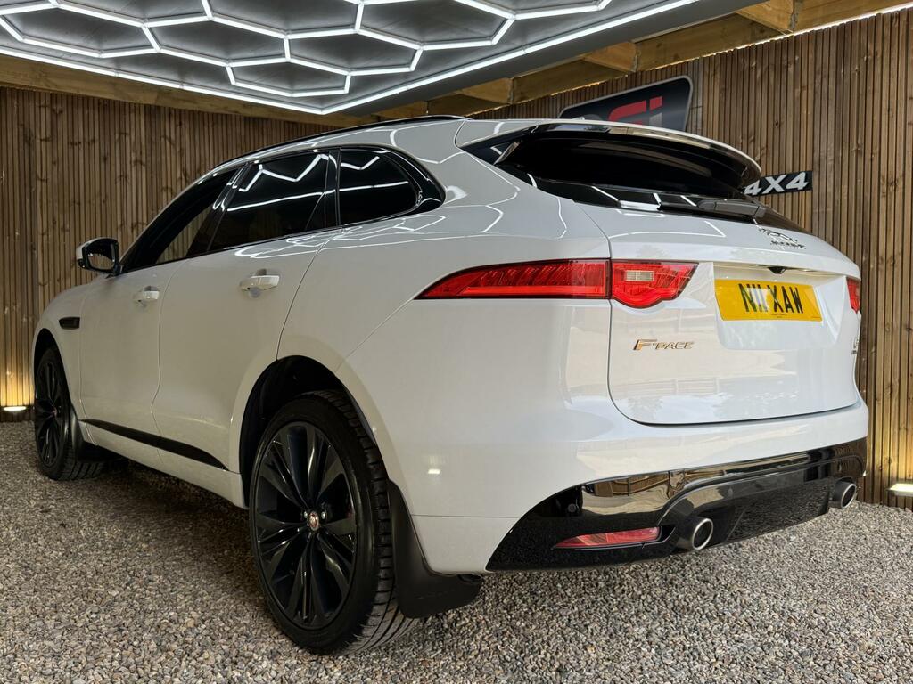 Jaguar F-Pace S White #6