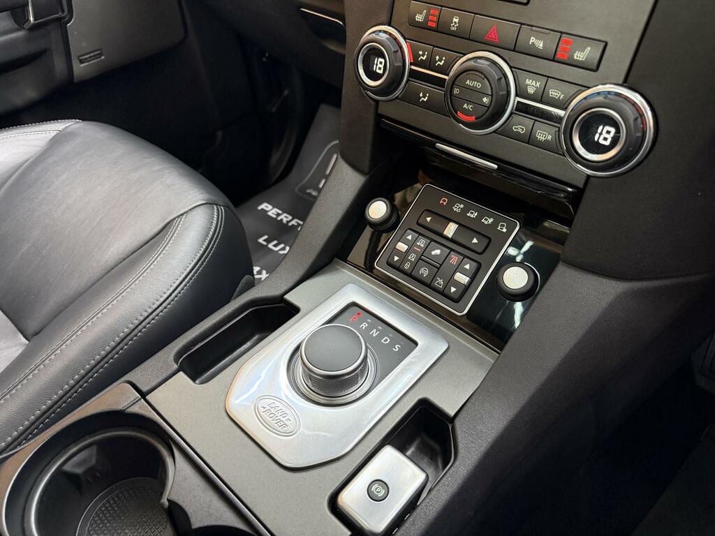 Land Rover Discovery 4 3.0 Sd V6 Se Tech 2015 Grey #44