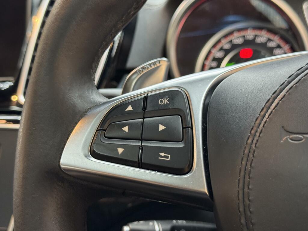 Mercedes-Benz GLS Class Gls 350 D Amg Line 4Matic Black #31