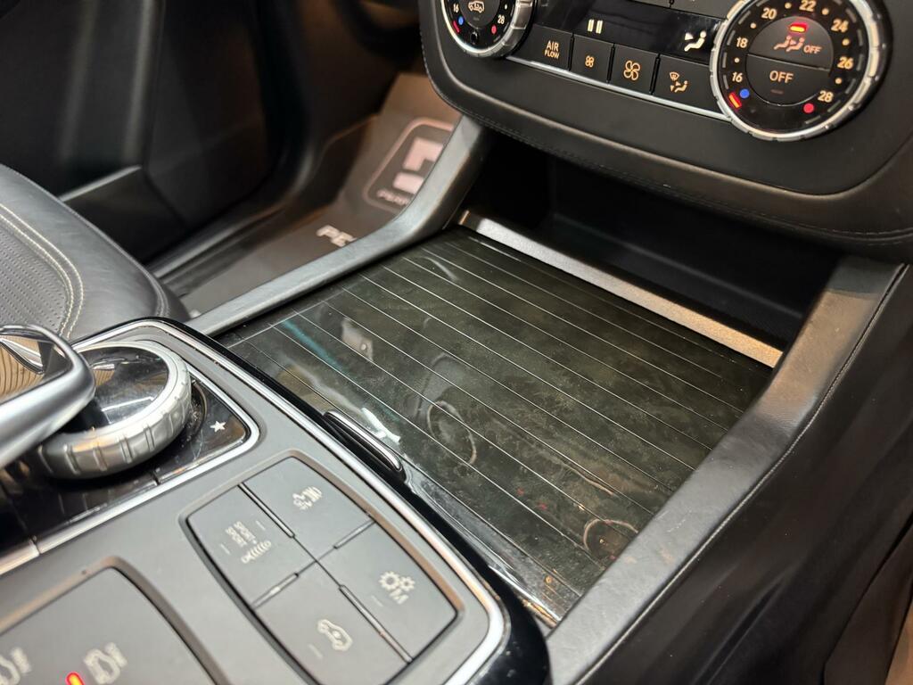Mercedes-Benz GLS Class Gls 350 D Amg Line 4Matic Black #40