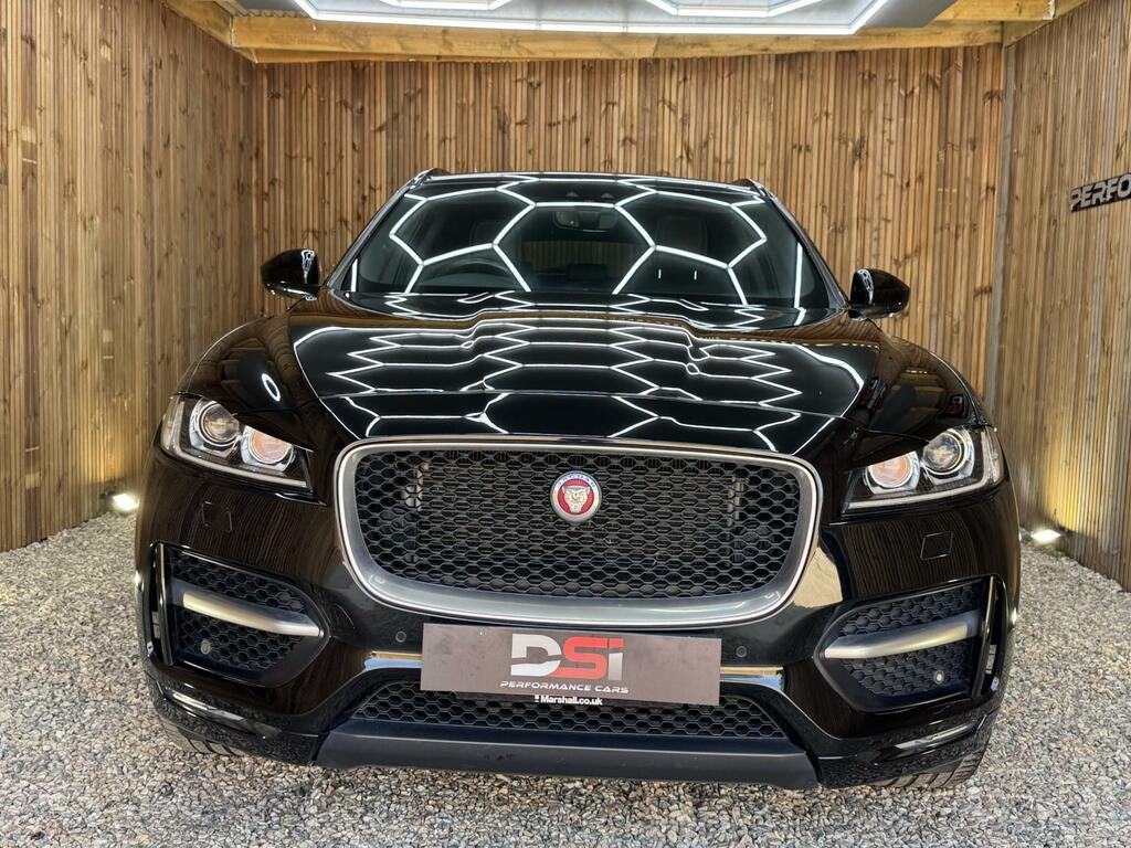 Jaguar F-Pace R-sport Black #2