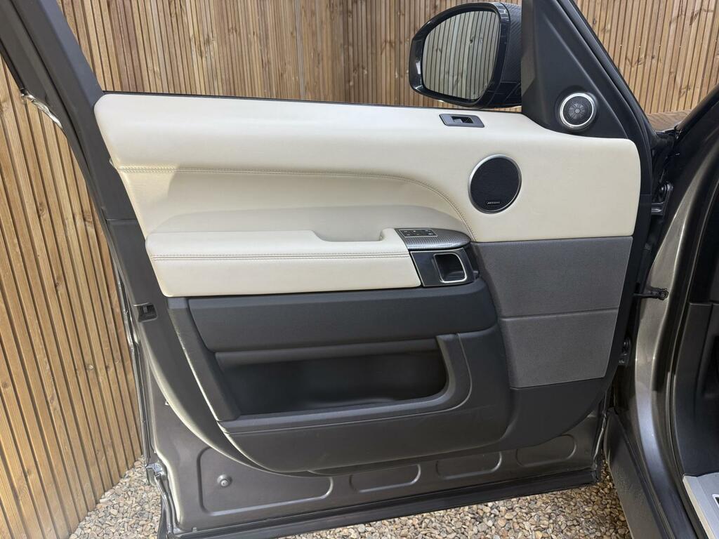Land Rover Range Rover Sport Automatic Black #17