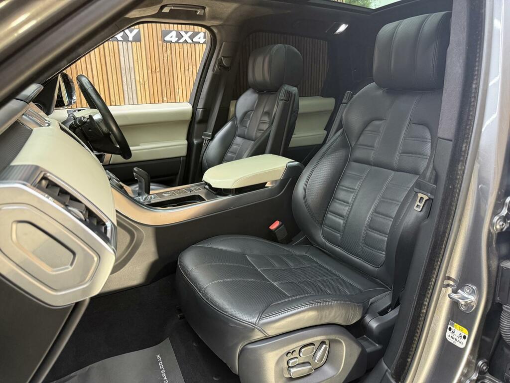 Land Rover Range Rover Sport Automatic Black #20
