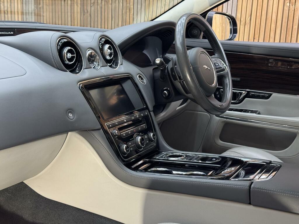 Jaguar XJ 3.0D V6 Portfolio  #35