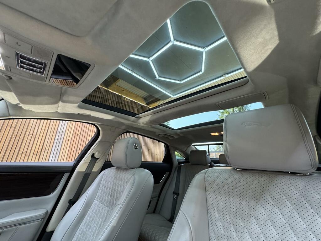 Jaguar XJ 3.0D V6 Portfolio  #33