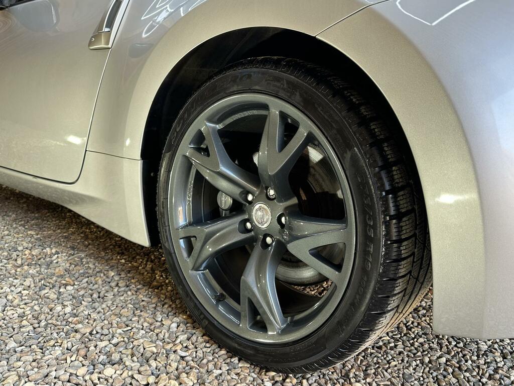 Nissan 370Z V6 Gt Black #20