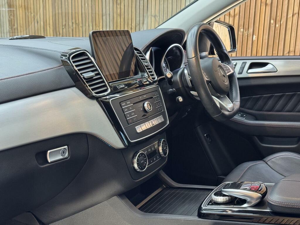 Mercedes-Benz GLE Class 2.1L Amg Line Blue #18