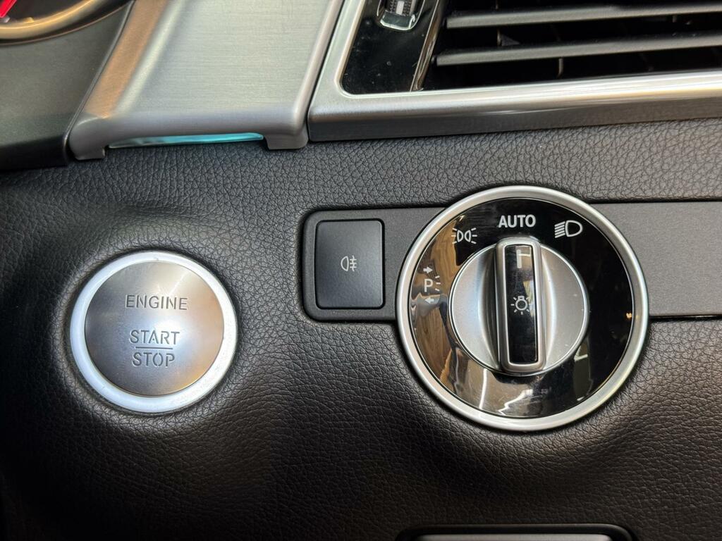 Mercedes-Benz GLE Class 2.1L Amg Line Blue #30