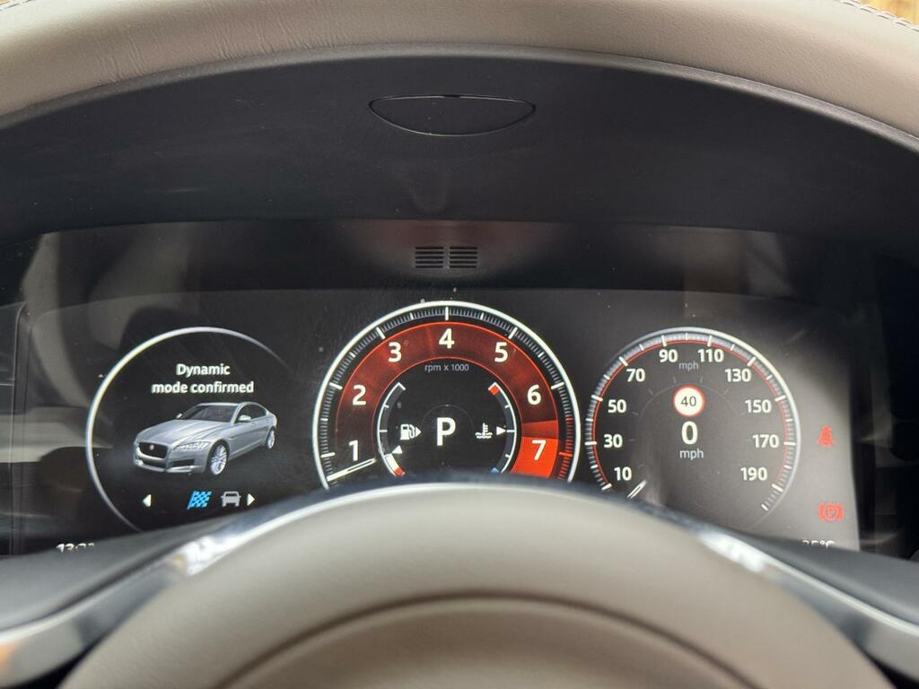 Jaguar XF 2020 2.0 D200 Mhev R-dynamic Se Saloon Silver #53
