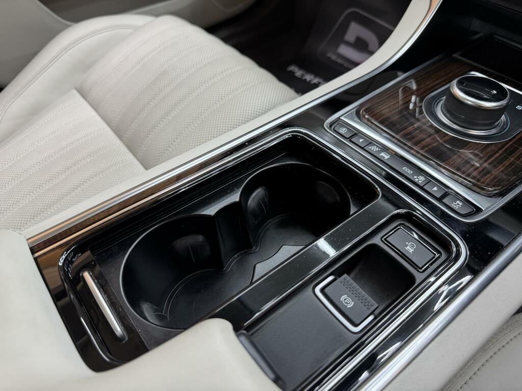 Jaguar XF 2020 2.0 D200 Mhev R-dynamic Se Saloon Silver #42