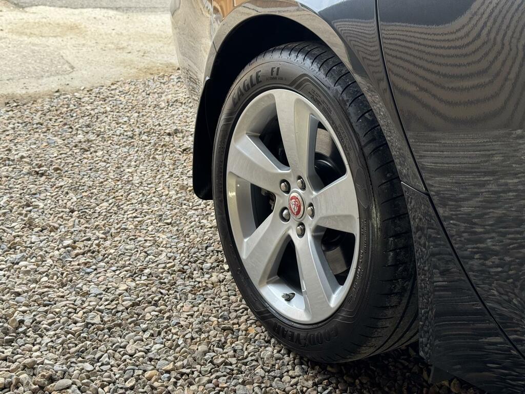 Jaguar XF 2020 2.0 D200 Mhev R-dynamic Se Saloon Silver #10