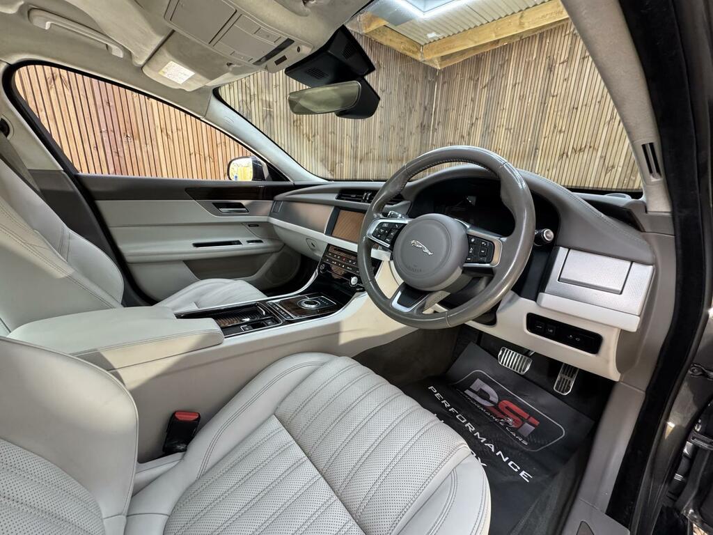 Jaguar XF 2020 2.0 D200 Mhev R-dynamic Se Saloon Silver #17