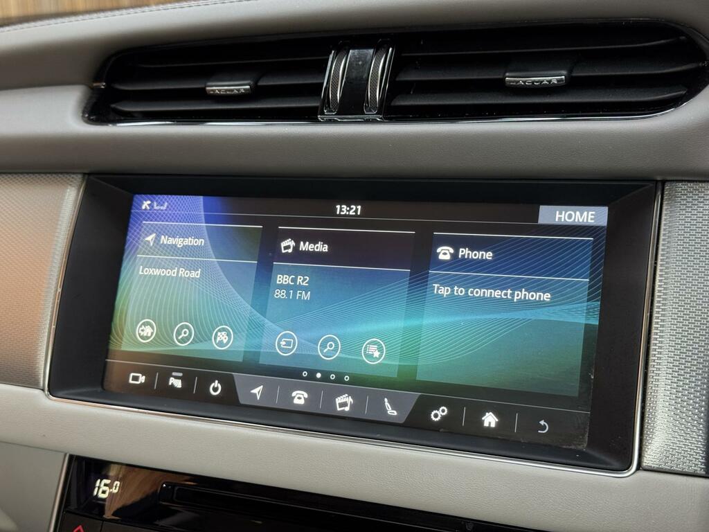 Jaguar XF 2020 2.0 D200 Mhev R-dynamic Se Saloon Silver #51