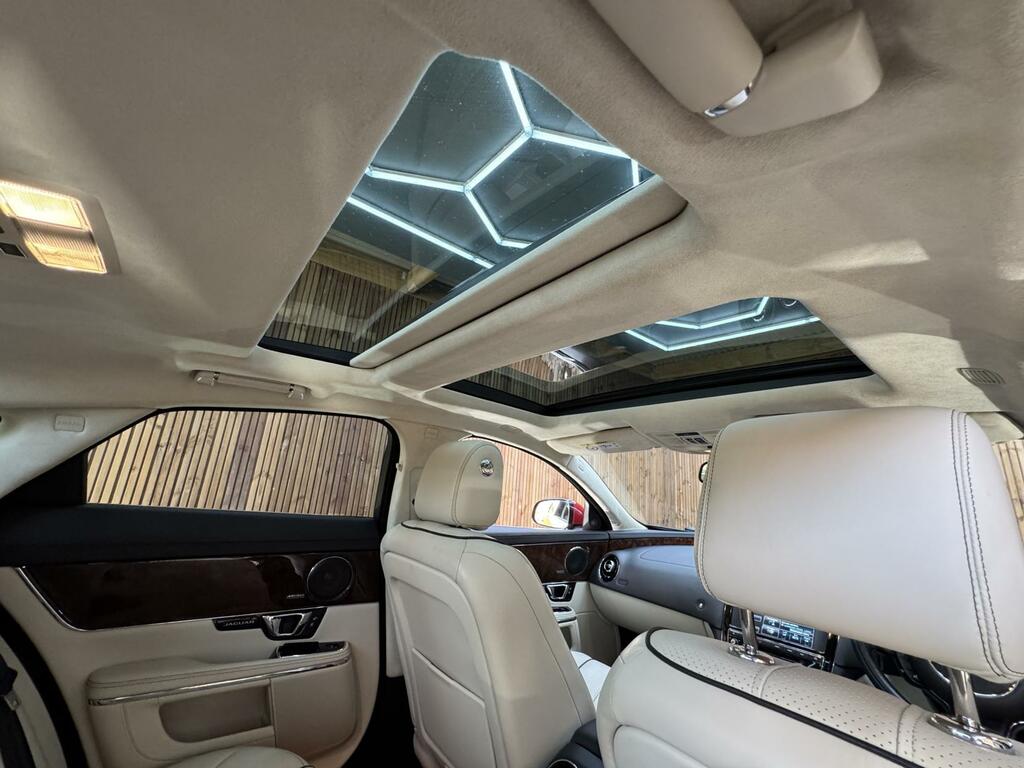 Jaguar XJ 3.0D V6 Portfolio Euro 5 Ss  #20