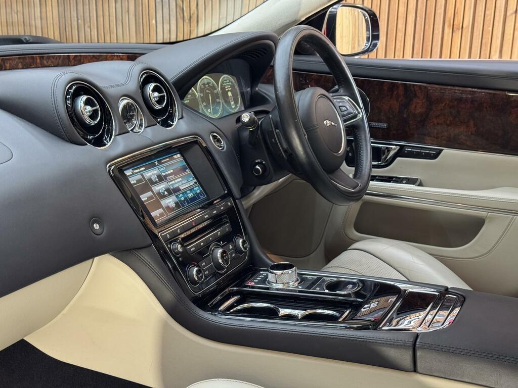 Jaguar XJ 3.0D V6 Portfolio Euro 5 Ss  #33