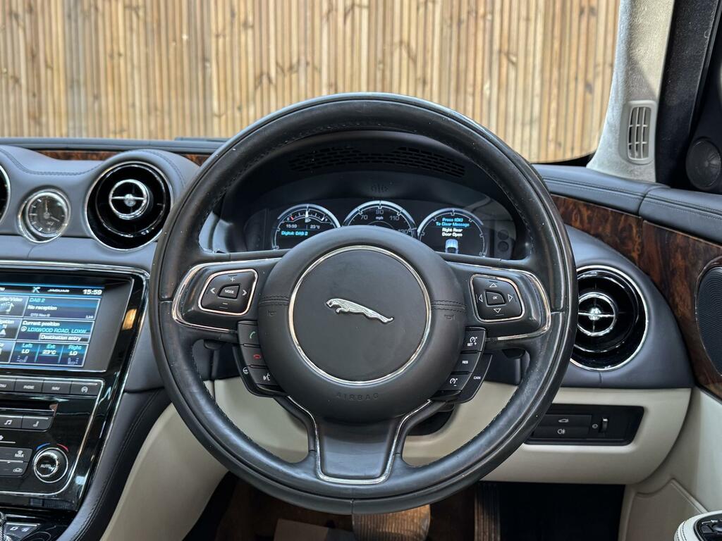 Jaguar XJ 3.0D V6 Portfolio Euro 5 Ss  #23