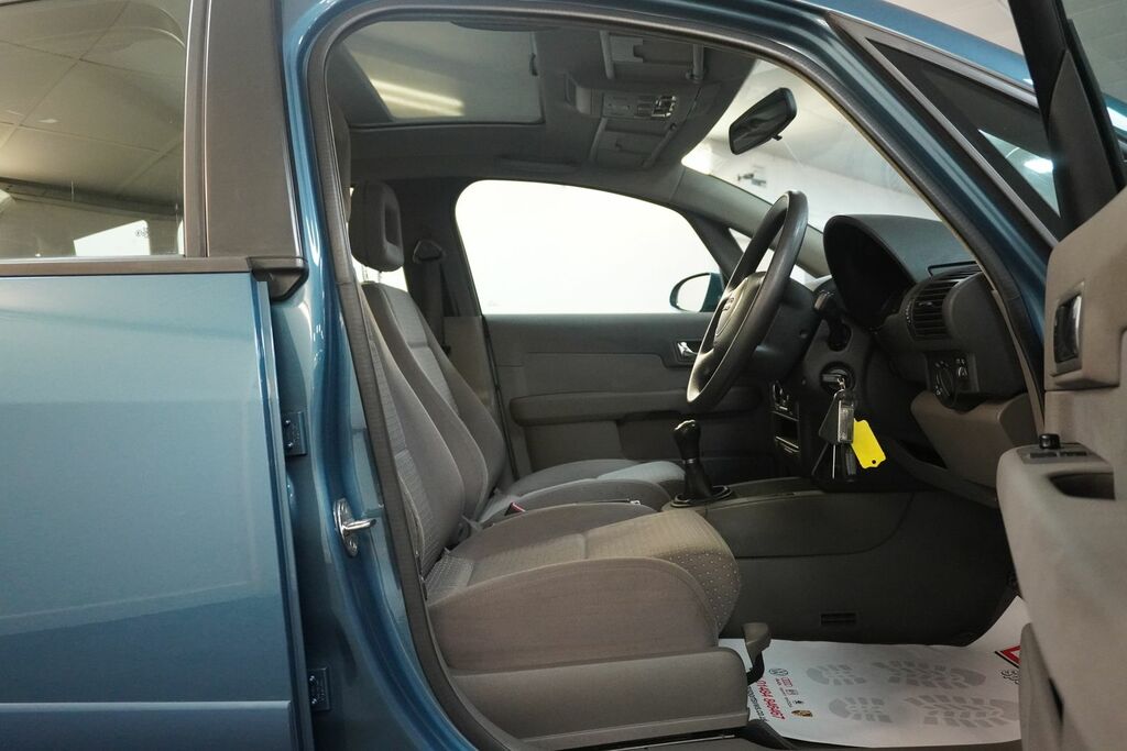 Audi A2 Hatchback Green #18