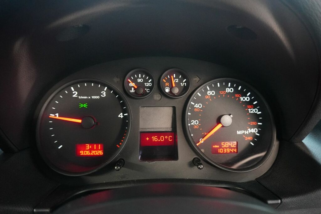 Audi A2 Hatchback Green #26