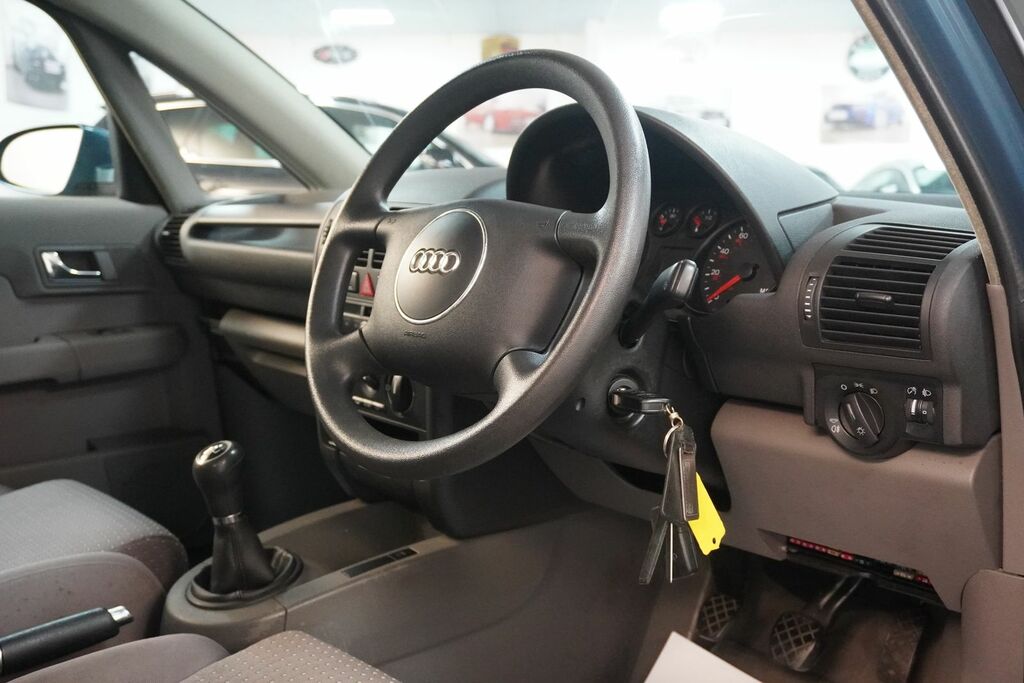 Audi A2 Hatchback Green #21